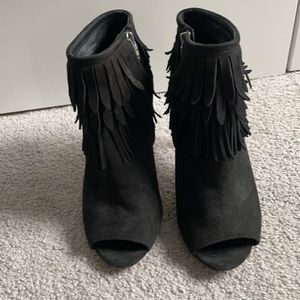 Vince Camuto fringe open toed booties, size 7.5